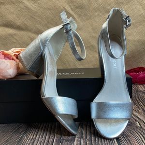 Kenneth Cole Silver Leather Sandals 6M
